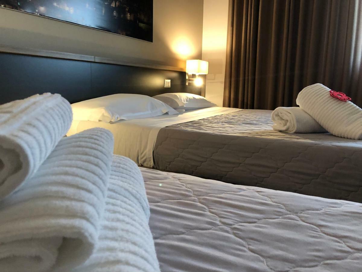 塔沃拉卡尔达索斯塔汽车旅馆及酒吧 马泰拉 外观 照片